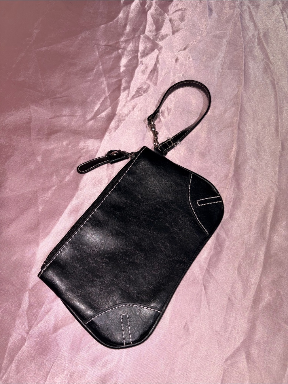Classic Black Wristlet Clutch with Detachable Strap